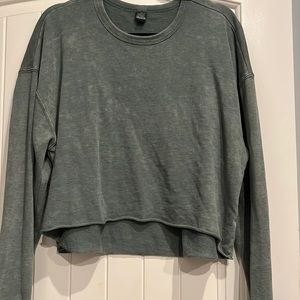 Green cropped crew neck